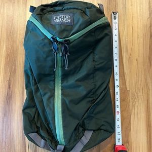Mystery Ranch Urban Assault 21L backpack - gently used, very good condition